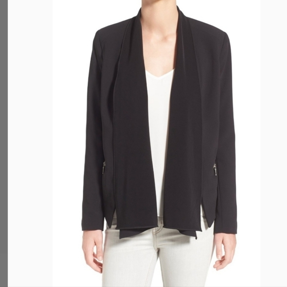 TROUVE open front black blazer with zipped pockets